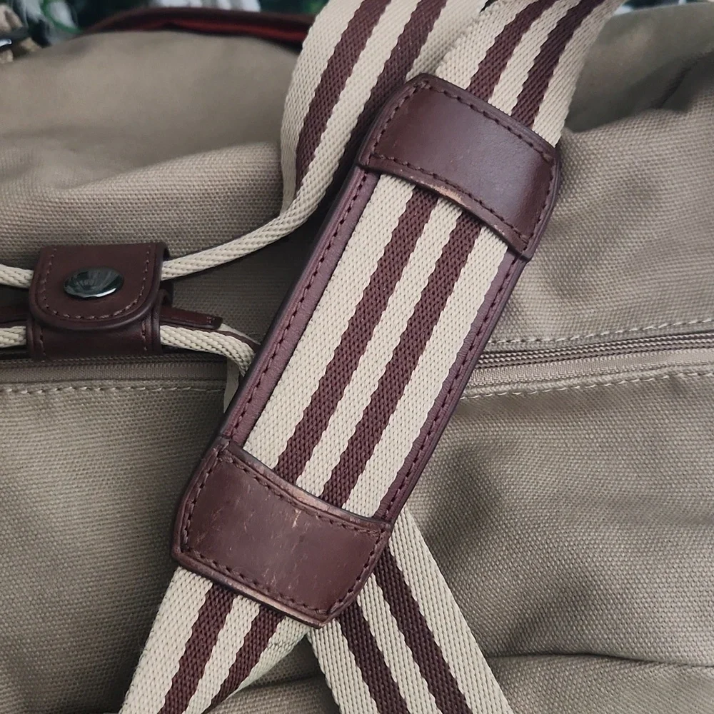 Sloan Gym Bag in Desert Canvas by Baekgaard